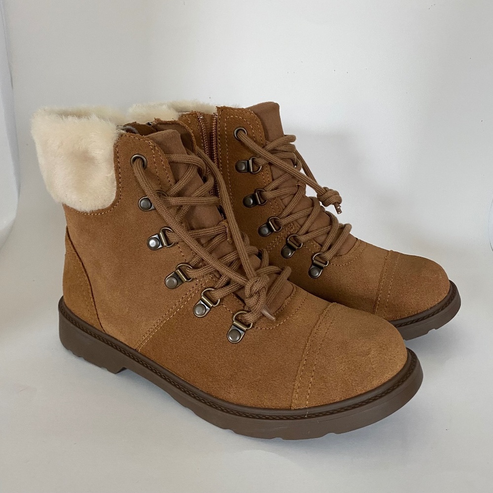 UGG K Azell Hiker Weather & Waterproof  Boots - US Size 5 (NWT)